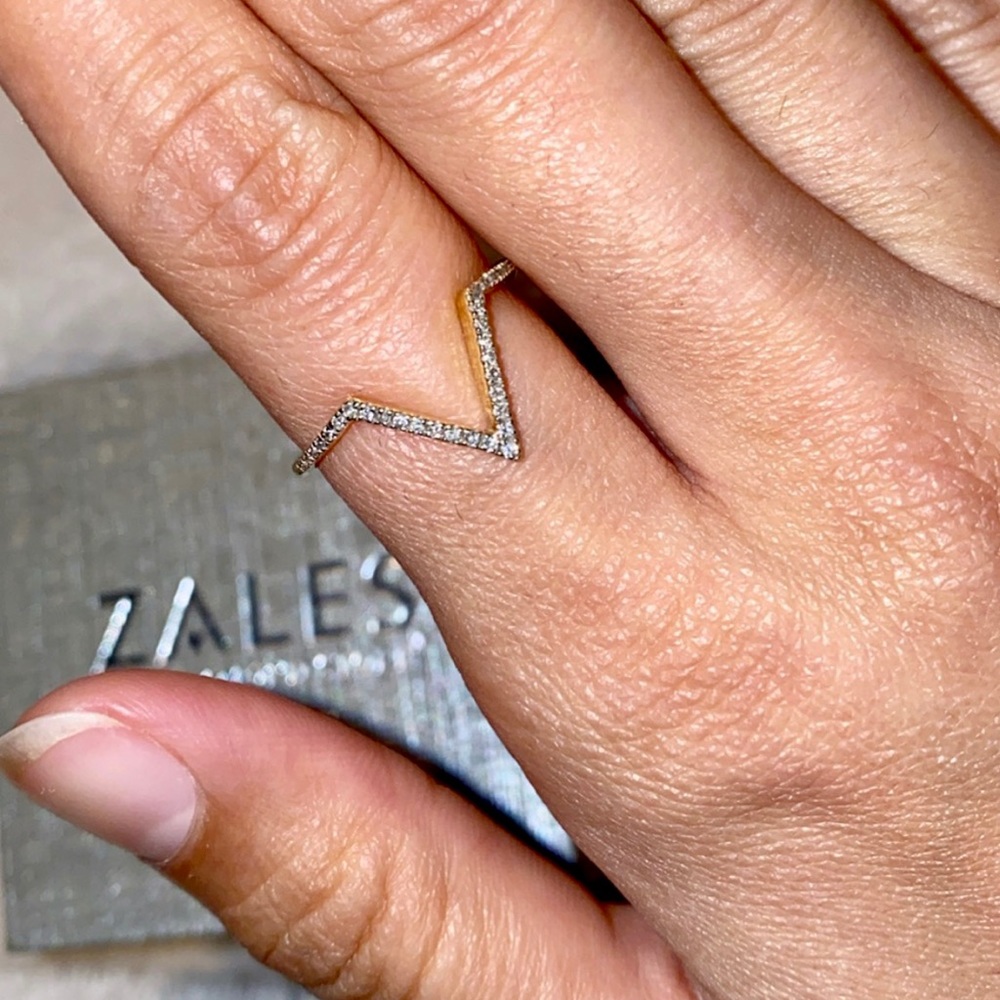 10 kt Gold Diamond Ring